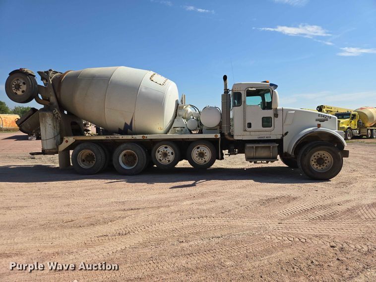 image for item DP8947 2003 Kenworth W900 ready mix truck