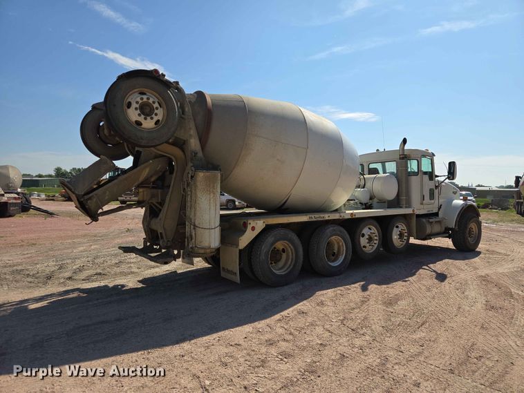image for item DP8947 2003 Kenworth W900 ready mix truck