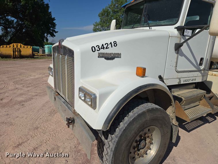 image for item DP8947 2003 Kenworth W900 ready mix truck