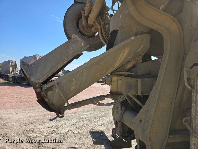 image for item DP8947 2003 Kenworth W900 ready mix truck