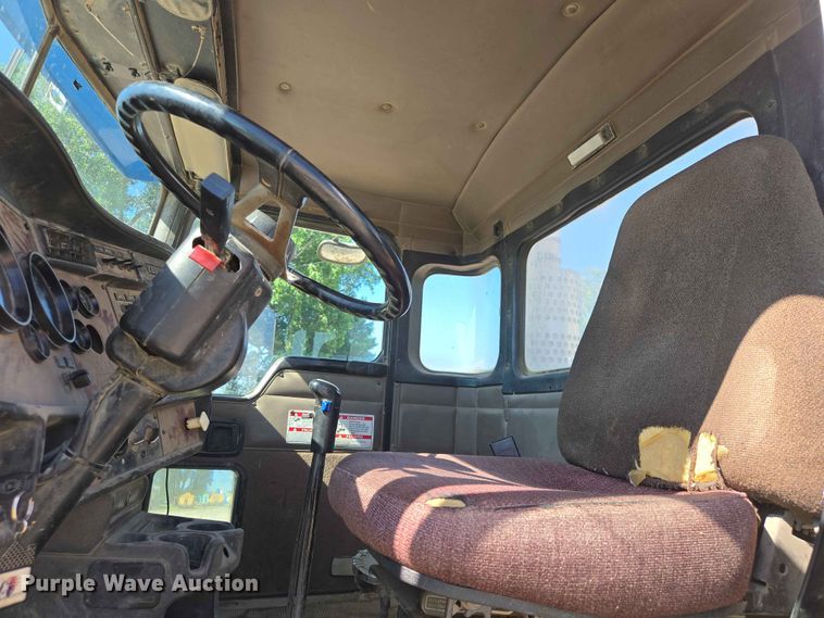 image for item DP8947 2003 Kenworth W900 ready mix truck