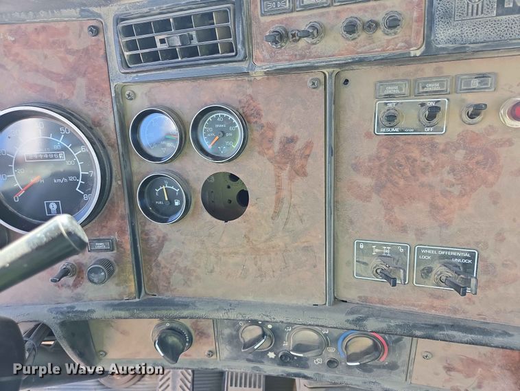 image for item DP8947 2003 Kenworth W900 ready mix truck