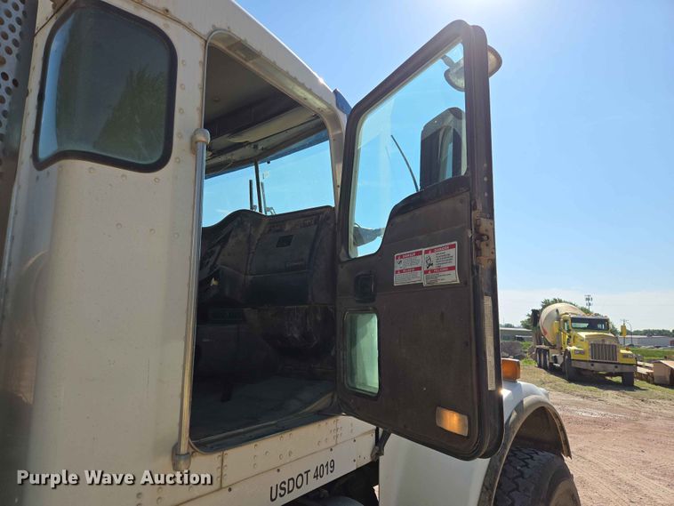 image for item DP8947 2003 Kenworth W900 ready mix truck