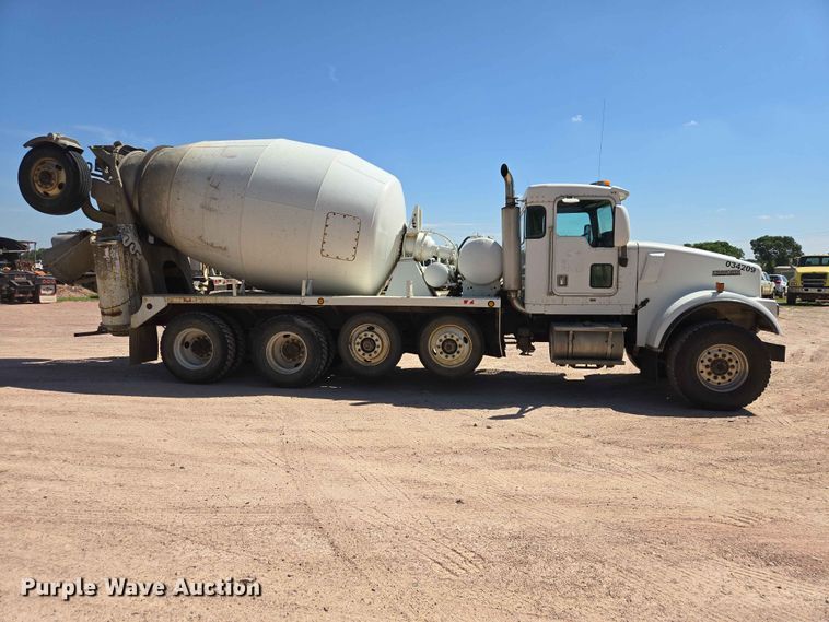 image for item DP8950 2000 Kenworth W900 ready mix truck