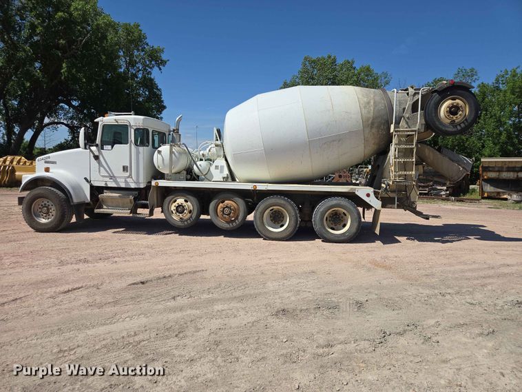 image for item DP8950 2000 Kenworth W900 ready mix truck