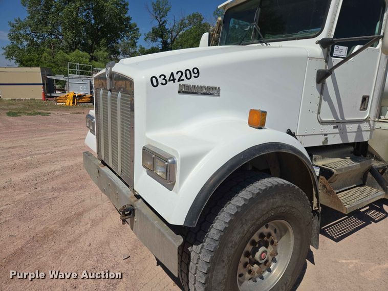 image for item DP8950 2000 Kenworth W900 ready mix truck