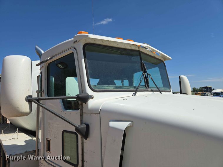 image for item DP8950 2000 Kenworth W900 ready mix truck