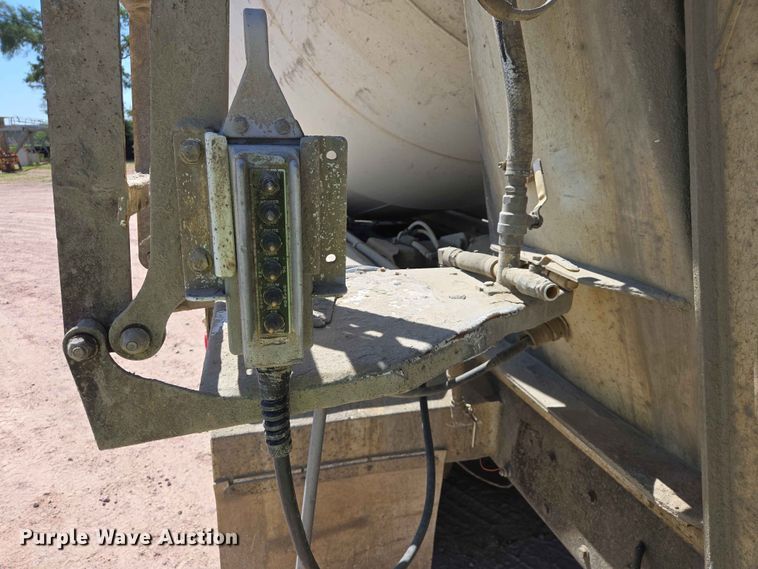 image for item DP8950 2000 Kenworth W900 ready mix truck