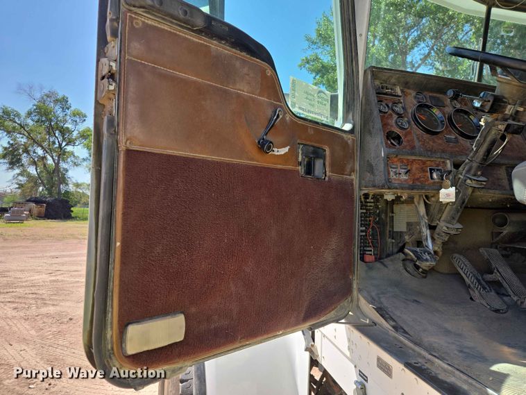 image for item DP8950 2000 Kenworth W900 ready mix truck