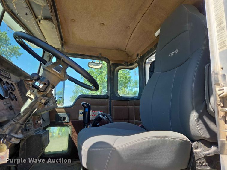 image for item DP8950 2000 Kenworth W900 ready mix truck