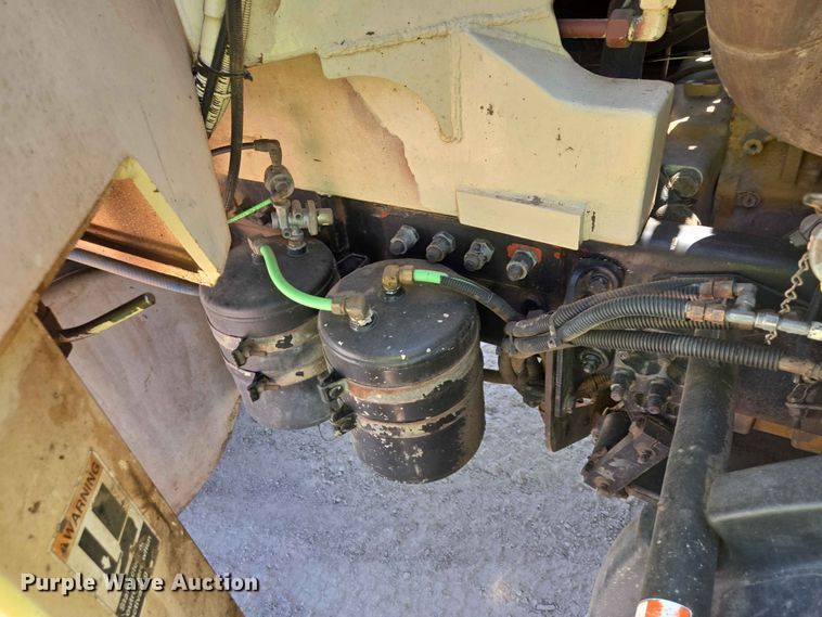 image for item DP8951 2002 Freightliner Condor concrete pump truck