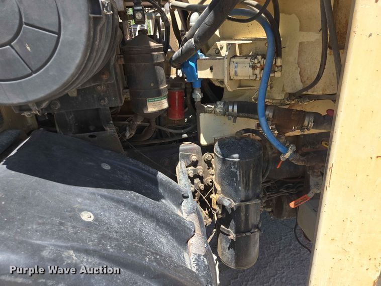 image for item DP8951 2002 Freightliner Condor concrete pump truck