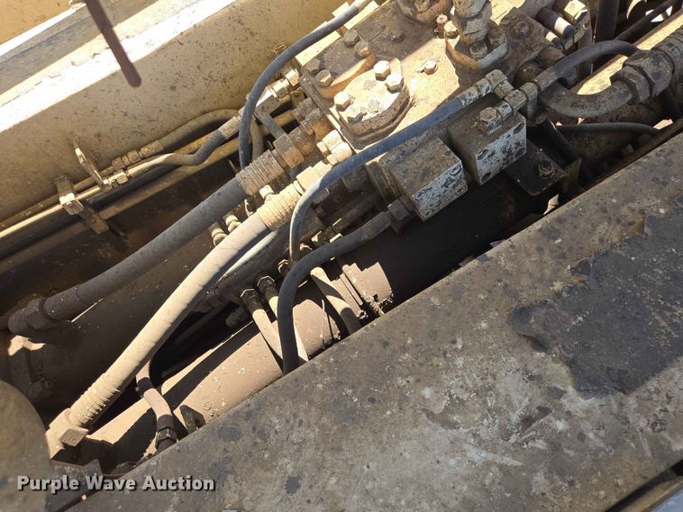 image for item DP8951 2002 Freightliner Condor concrete pump truck