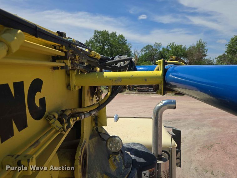 image for item DP8951 2002 Freightliner Condor concrete pump truck