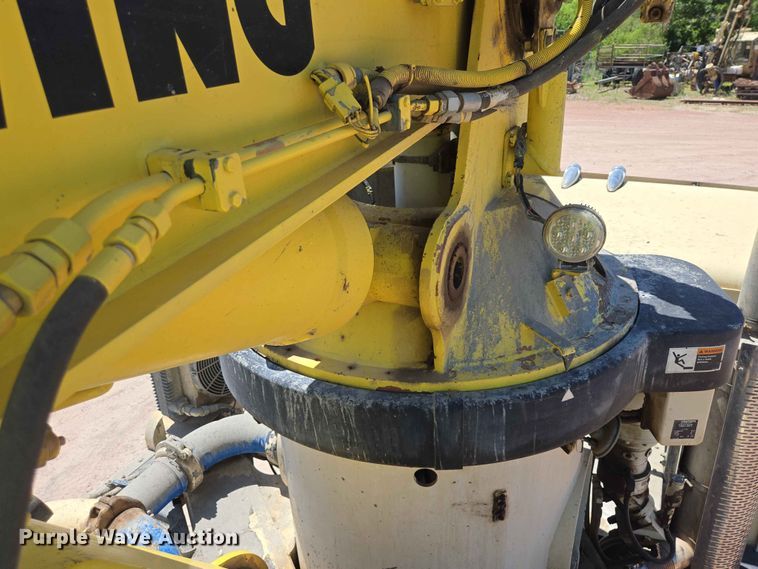image for item DP8951 2002 Freightliner Condor concrete pump truck
