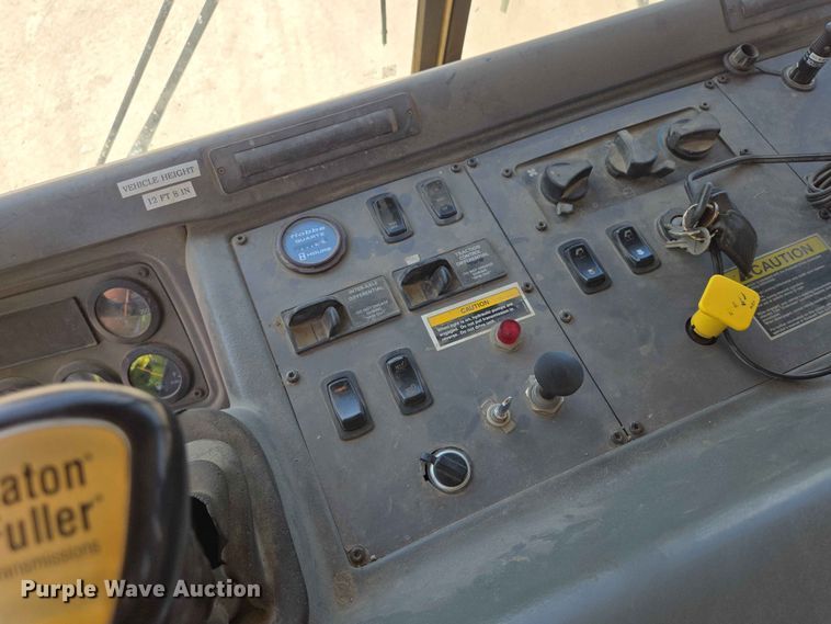 image for item DP8951 2002 Freightliner Condor concrete pump truck