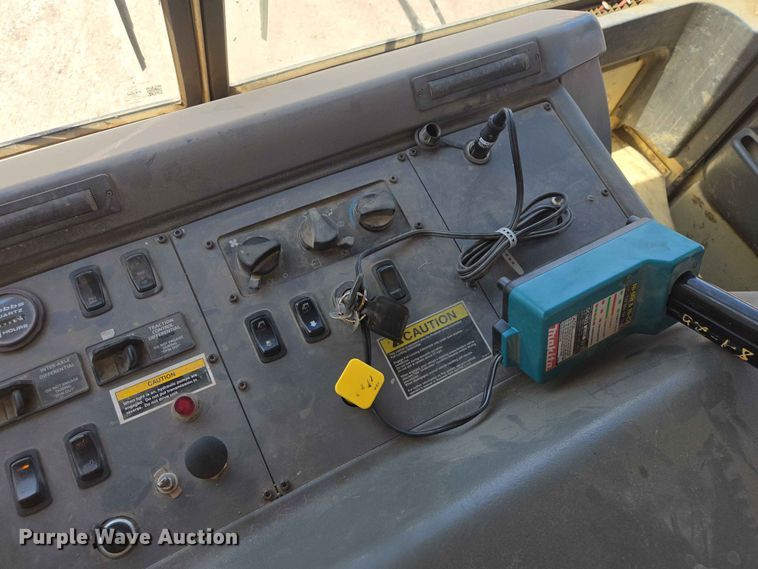 image for item DP8951 2002 Freightliner Condor concrete pump truck