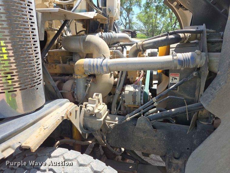 image for item DP8951 2002 Freightliner Condor concrete pump truck