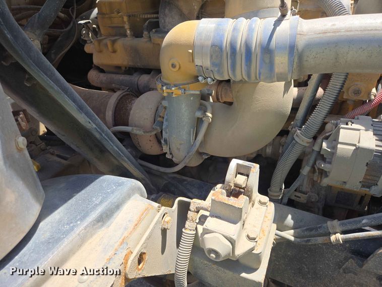 image for item DP8951 2002 Freightliner Condor concrete pump truck