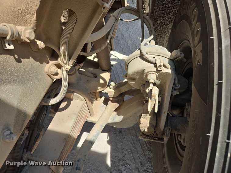 image for item DP8951 2002 Freightliner Condor concrete pump truck