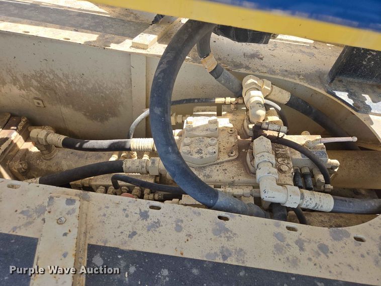image for item DP8952 2013 Mack MRU 613 concrete pump truck