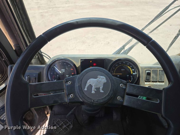 image for item DP8952 2013 Mack MRU 613 concrete pump truck