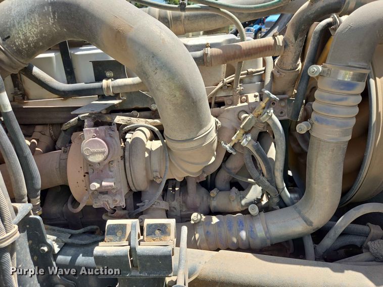 image for item DP8952 2013 Mack MRU 613 concrete pump truck