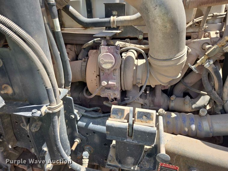image for item DP8952 2013 Mack MRU 613 concrete pump truck