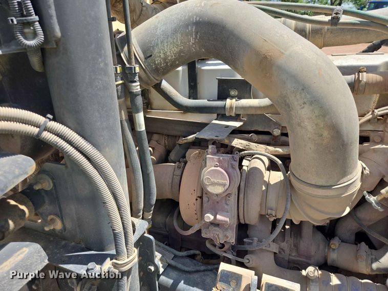 image for item DP8952 2013 Mack MRU 613 concrete pump truck
