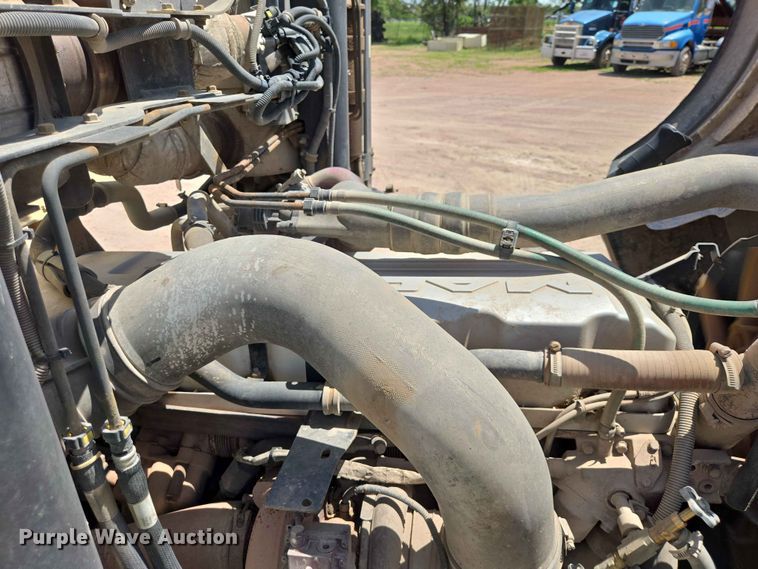 image for item DP8952 2013 Mack MRU 613 concrete pump truck