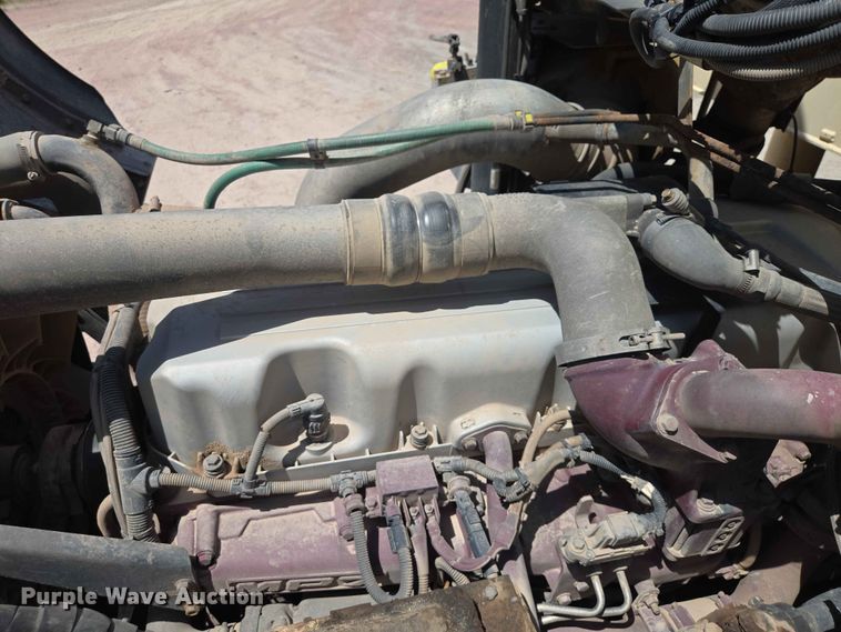image for item DP8952 2013 Mack MRU 613 concrete pump truck