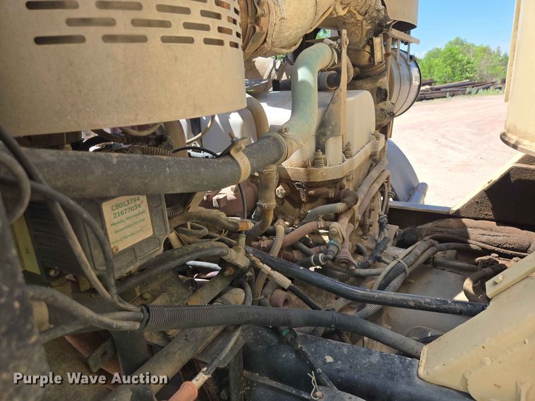 image for item DP8952 2013 Mack MRU 613 concrete pump truck