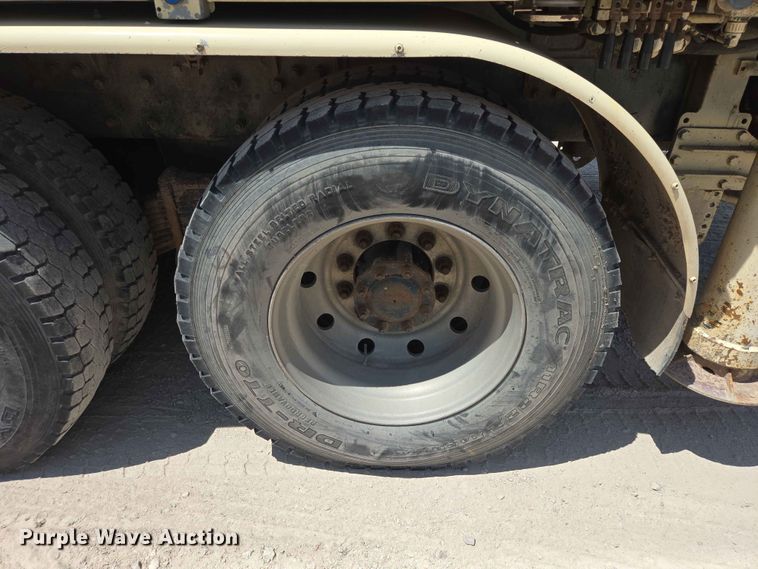 image for item DP8952 2013 Mack MRU 613 concrete pump truck