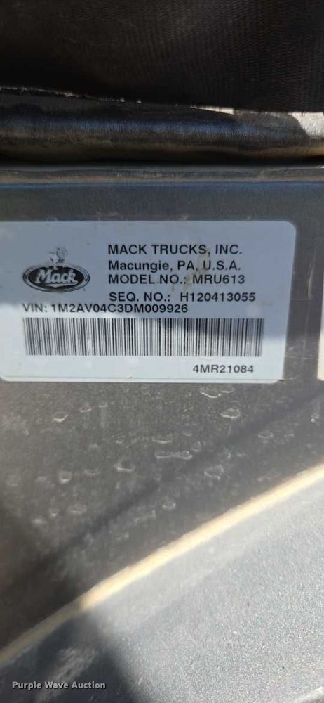 image for item DP8952 2013 Mack MRU 613 concrete pump truck