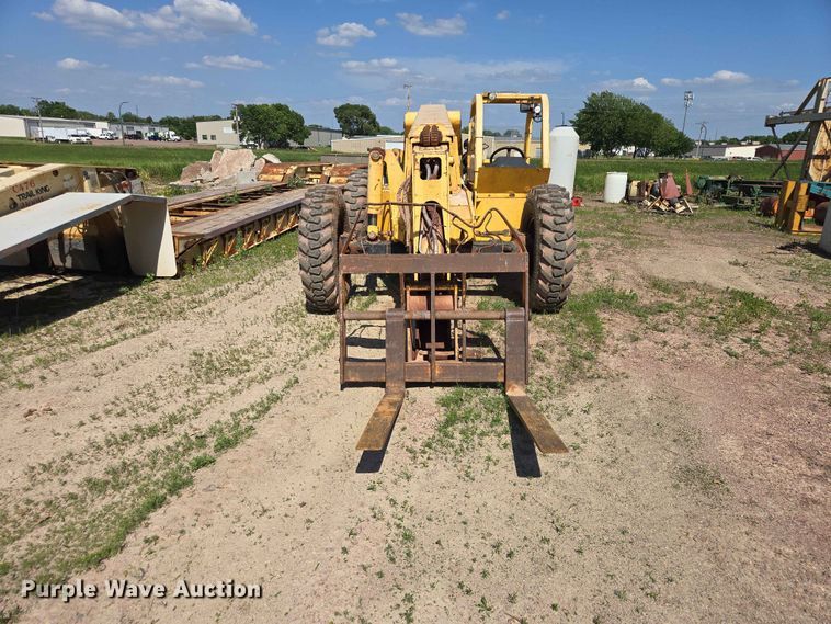 image for item DP8960 Pettibone 8044 telehandler