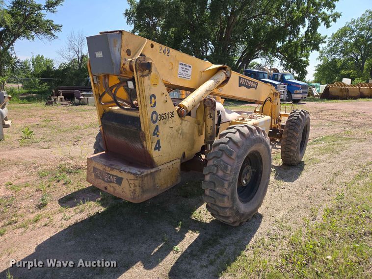 image for item DP8960 Pettibone 8044 telehandler