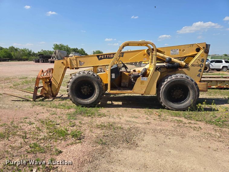 image for item DP8960 Pettibone 8044 telehandler