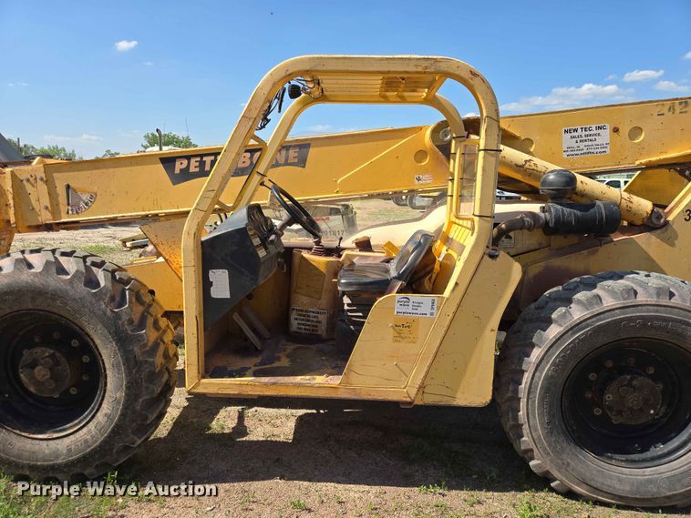 image for item DP8960 Pettibone 8044 telehandler