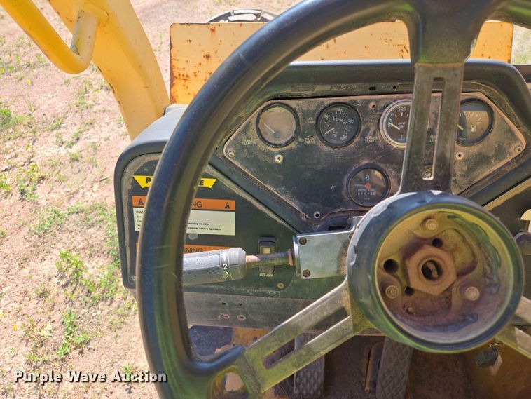 image for item DP8960 Pettibone 8044 telehandler