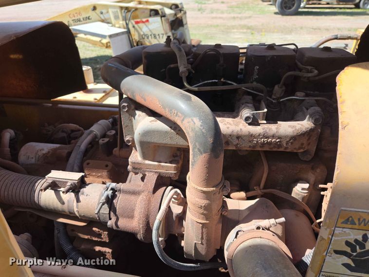 image for item DP8960 Pettibone 8044 telehandler