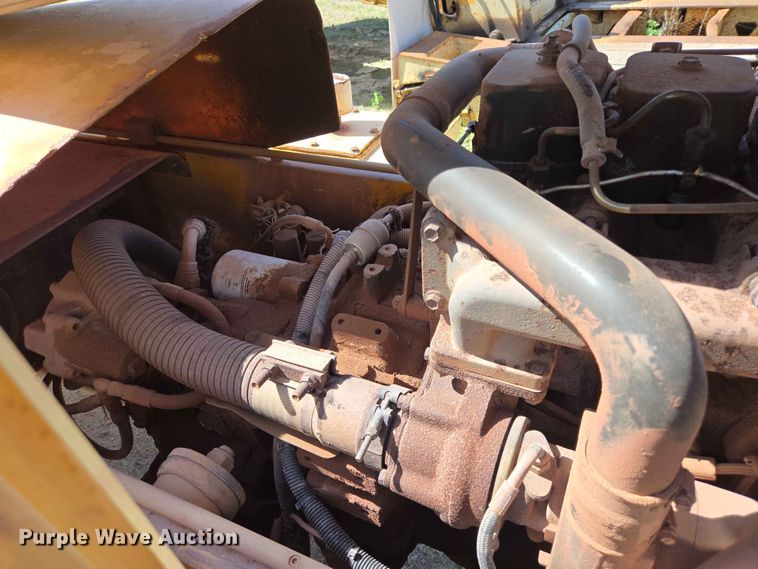 image for item DP8960 Pettibone 8044 telehandler