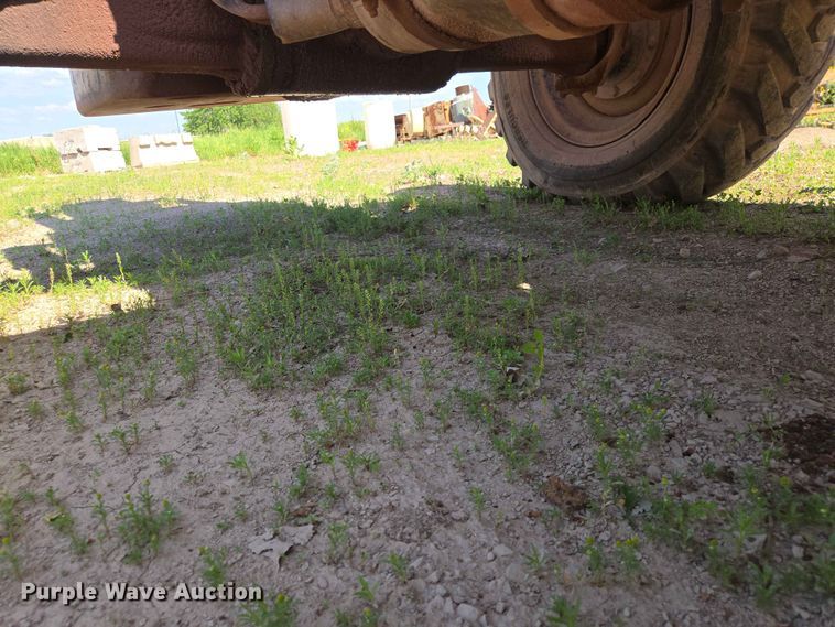 image for item DP8960 Pettibone 8044 telehandler