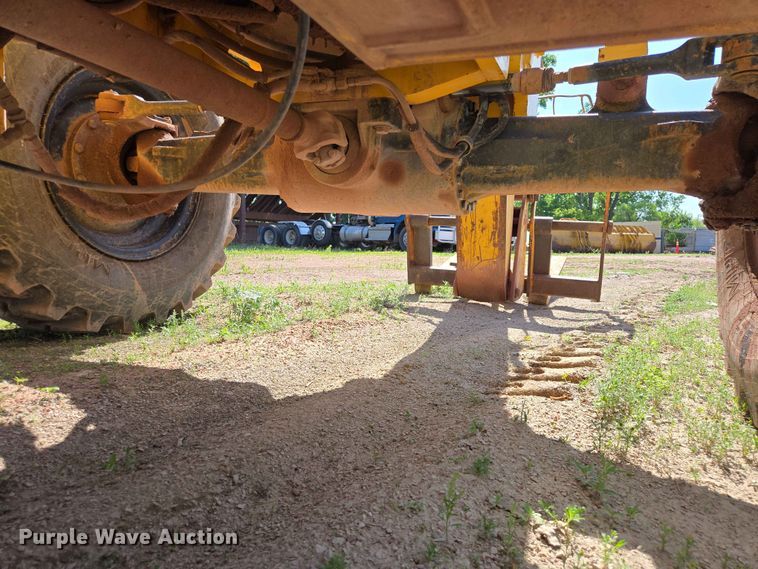 image for item DP8960 Pettibone 8044 telehandler
