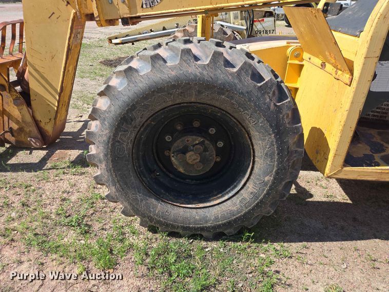 image for item DP8960 Pettibone 8044 telehandler