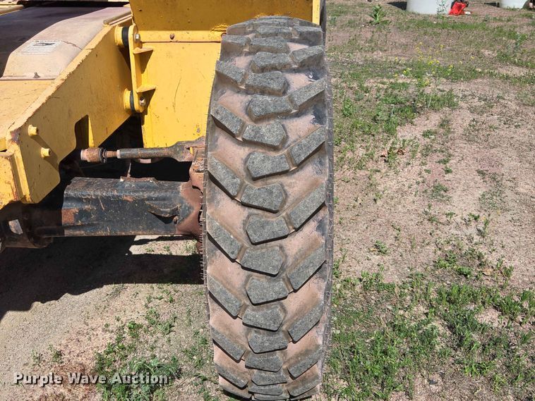 image for item DP8960 Pettibone 8044 telehandler