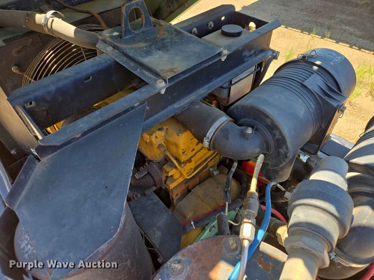 image for item DP8970 Sullair 185 air compressor