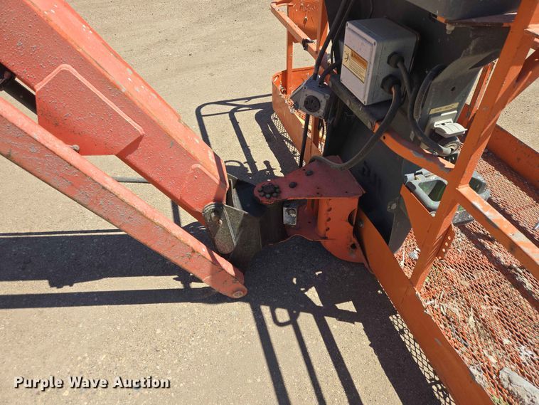 image for item DP8973 2009 JLG 660SJ boom lift