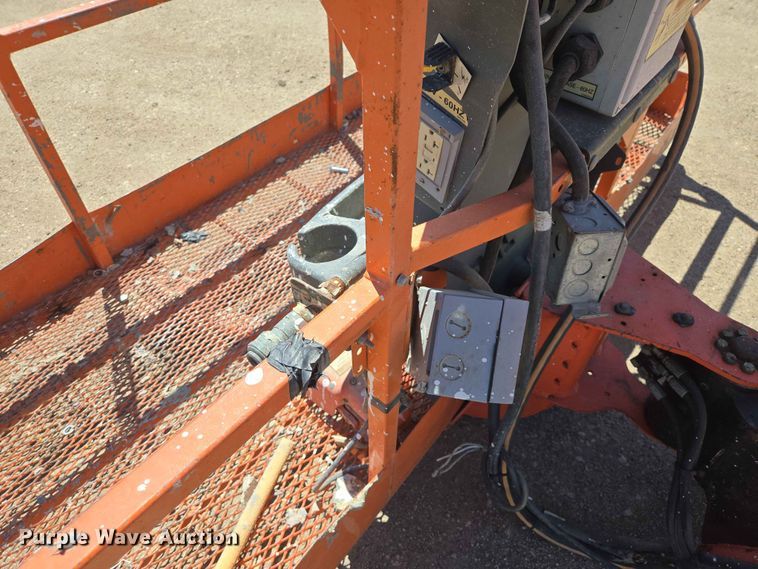 image for item DP8973 2009 JLG 660SJ boom lift