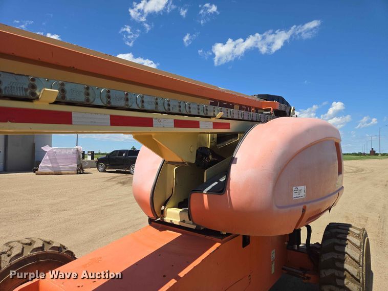image for item DP8973 2009 JLG 660SJ boom lift