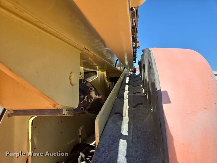 image for item DP8973 2009 JLG 660SJ boom lift